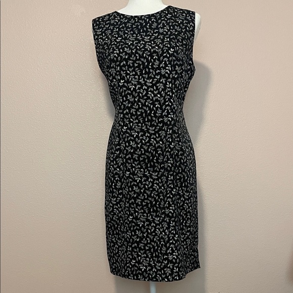 dressbarn Dresses & Skirts - dressbarn‎ Black and White Leaf Print Midi Dress